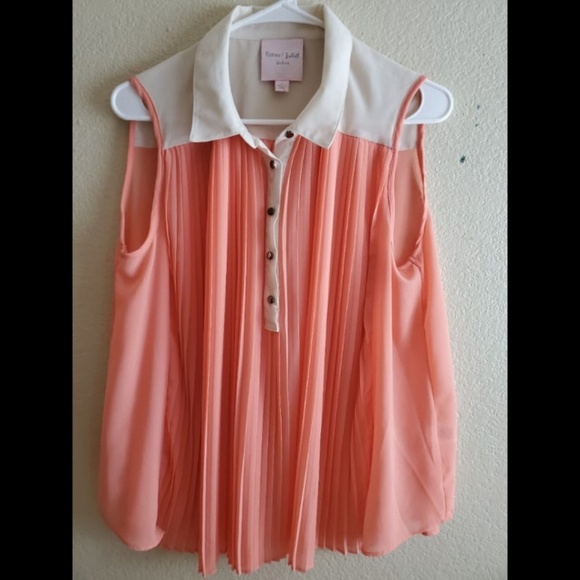 Romeo & Juliet Couture Orange Pleated Boho Top - Picture 1 of 3